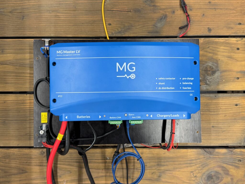 Deel 2: De elektrische installatie 2 het mg energy systems master lv bms