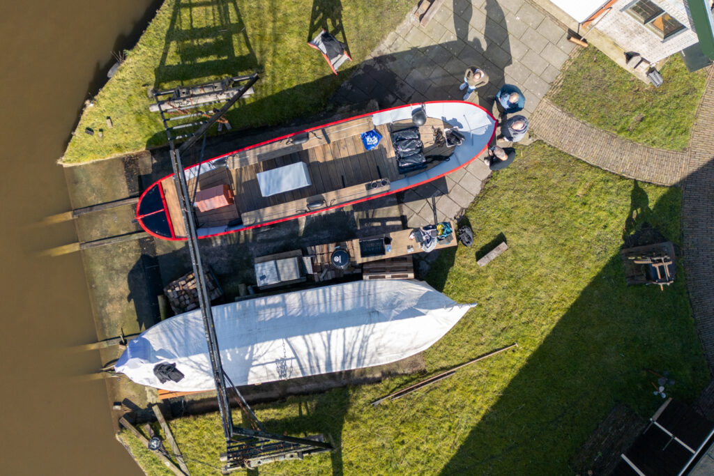 Het eerste testrondje, is de VETUS motor een succes? 2 cornelis op scheepswerf potveer in avenhorn