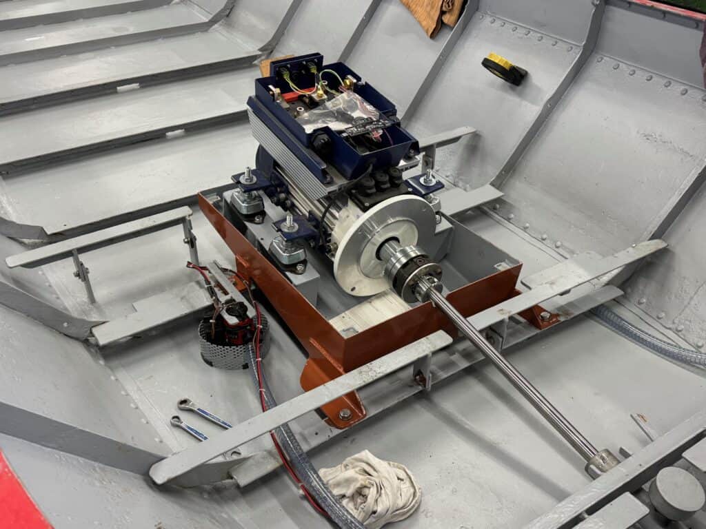 Deel 4: de VETUS E-line motor 2 cornelis vetus e line bulflex koppeling