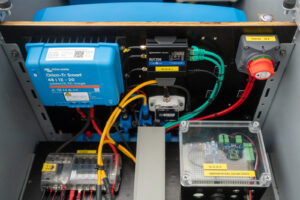 Teltonika RUT200 Victron Orion SMART
